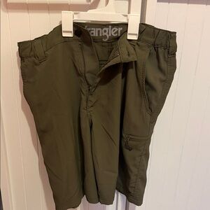 Wrangler Dark Olive Utility Shorts
